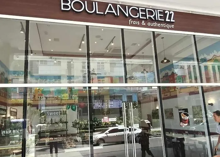 Condotel Walking Distance To Airport * Manille